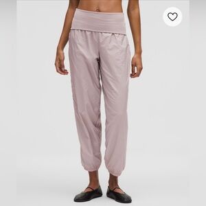 Lululemon lightweight foldover waist jogger size M